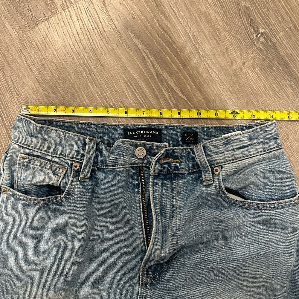 Lucky Brand Mom Jeans - Picture 4 of 5
